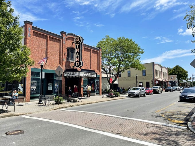 A slice of Hollywood glamour in Downeast Maine. Popcorn tastes better when served with a side of nostalgia.