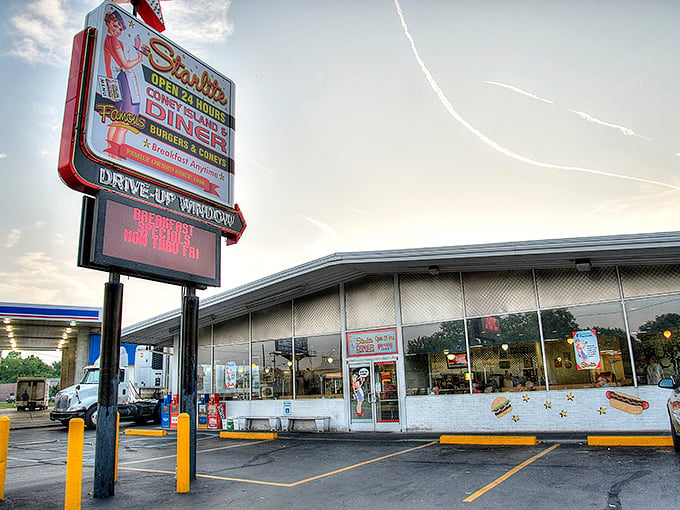 Starlite Coney Island: Where retro vibes meet modern cravings. This Flint favorite serves up nostalgia with a side of neon.