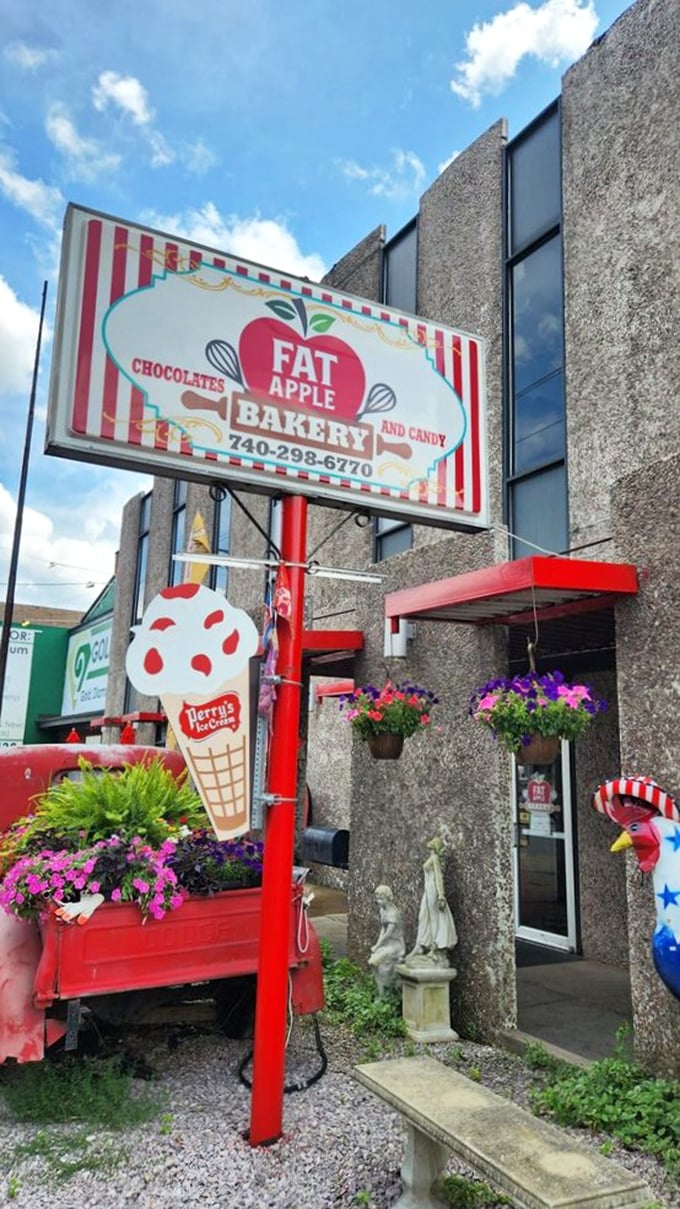 Vintage charm meets sugar rush! The Fat Apple's classic truck and playhouse facade transport you to a deliciously nostalgic wonderland.