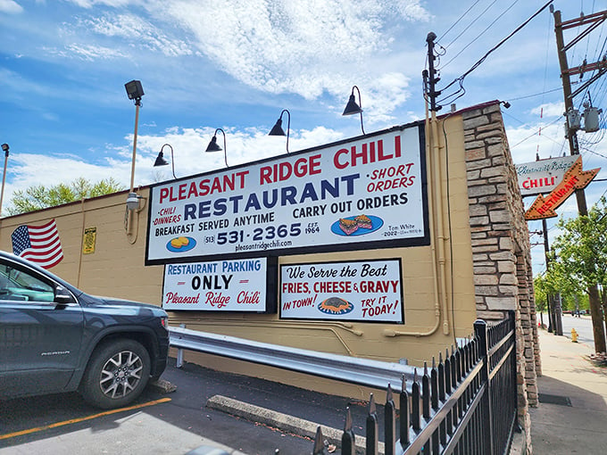 Pleasant Ridge Chili: Where "We Serve the Best" isn't just a slogan – it's a delicious promise. Get ready for a chili revelation!