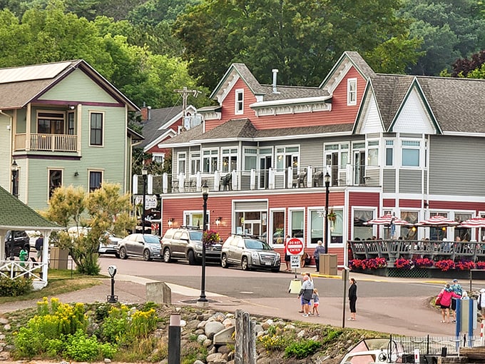 Bayfield: Where Lake Superior meets small-town superiority. Victorian charm and lakeside views compete for your attention – and both win.