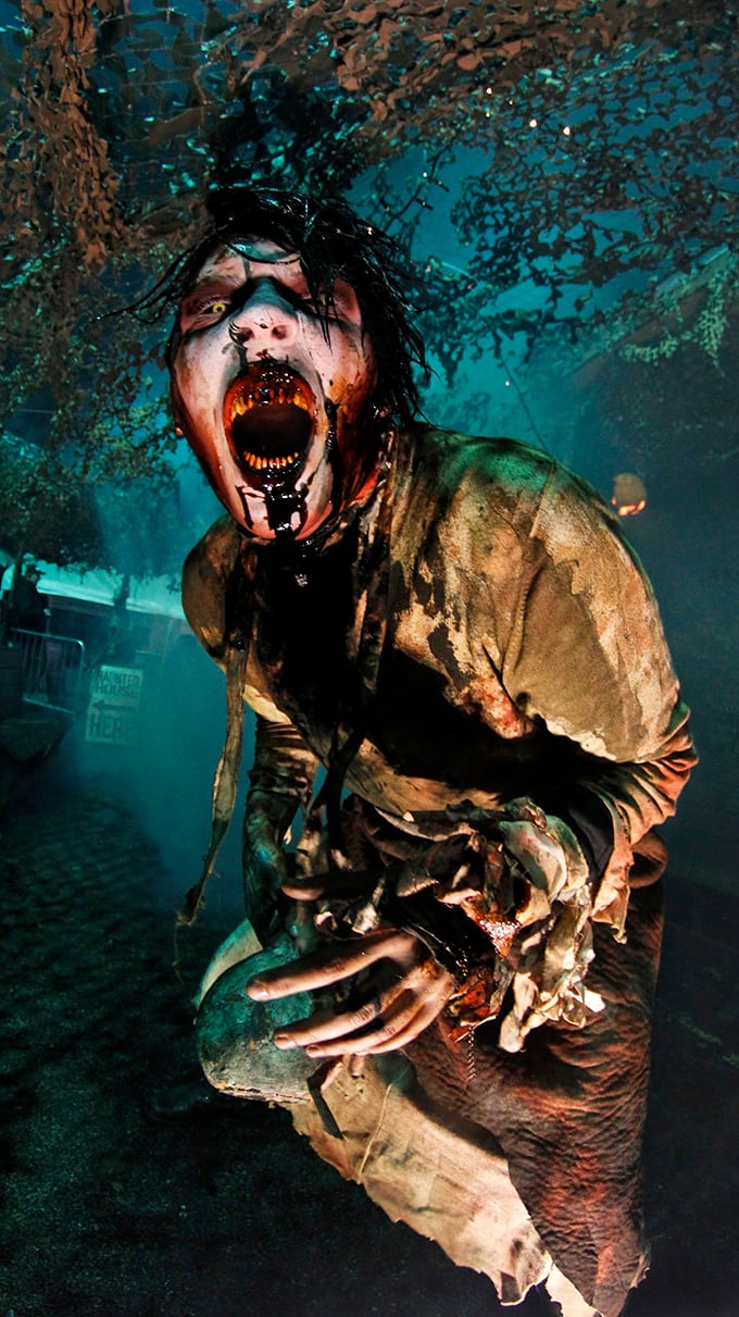 Scarecrows on steroids? This larger-than-life guardian of the corn is definitely not here to make friends. Photo credit: Realm of Terror Haunted House