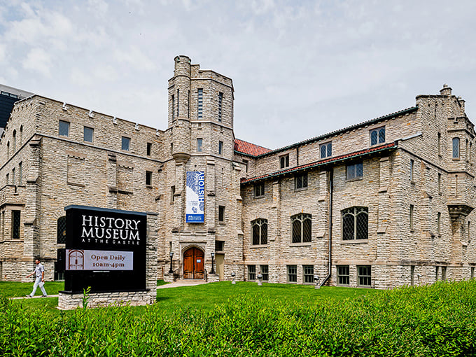 The History Museum at the Castle: Where Houdini's legacy meets medieval charm. It's like Hogwarts for history buffs!