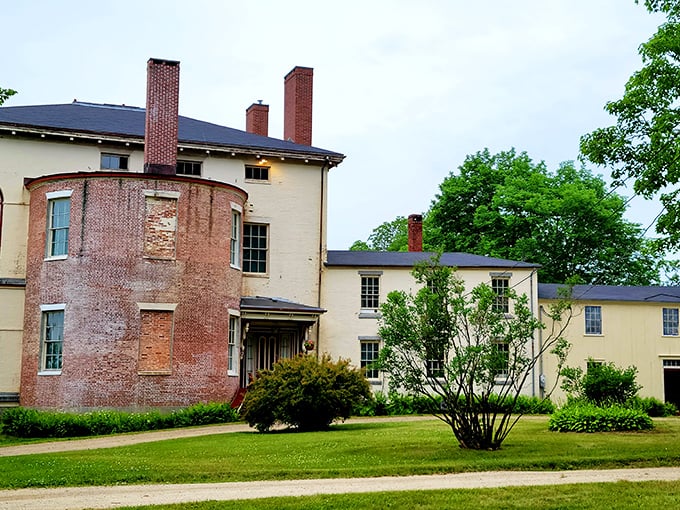 With its flying staircase, Castle Tucker is the architectural equivalent of Mary Poppins – practically perfect in every way!