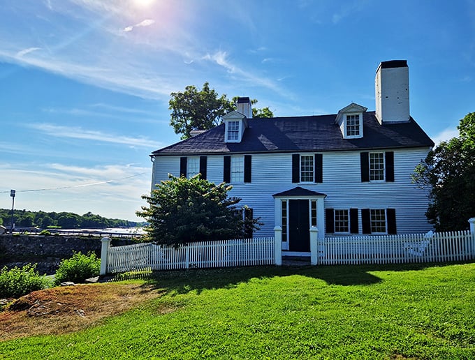 Sayward-Wheeler House: Scenic views and Revolutionary War stories? It's like a history book and a beach read had a beautiful baby!