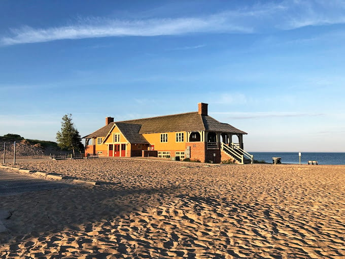 Ludington State Park Beach: The Swiss Army knife of beaches – sand, surf, dunes, and a photogenic lighthouse to boot!