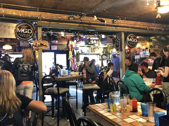 Come for the food, stay for the company! Tackle Box 2's warm atmosphere reels in locals and tourists alike.