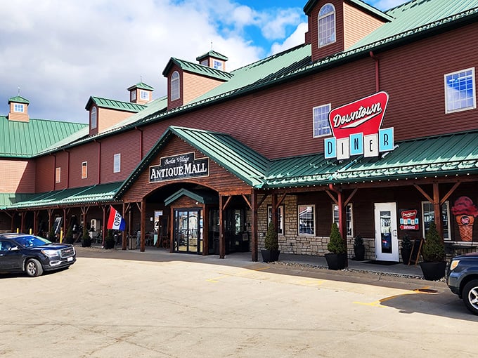 The mothership of memorabilia has landed! This exterior shot promises a day of delightful discoveries and wallet-tempting treasures inside.