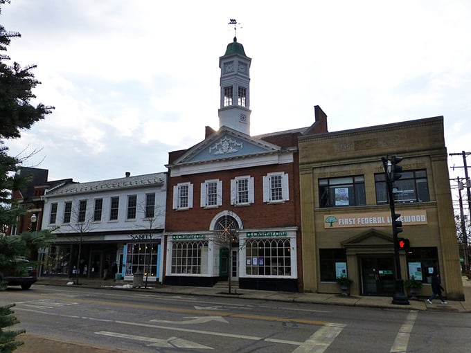 Architectural eye candy: This streetscape is a feast for the eyes, with its mix of Federal and Victorian styles. It's like a history book come to life, but way more fun to explore.