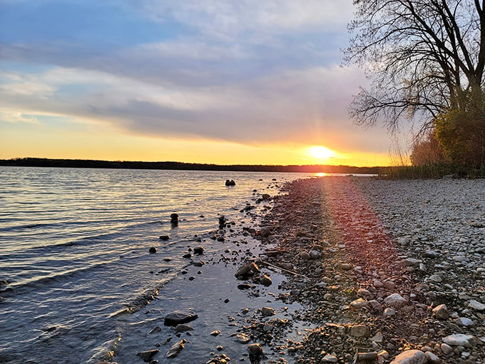 Nature's grand finale: As the sun bids adieu, Buck Creek puts on a light show that rivals any fireworks display. It's like Instagram filters came to life!