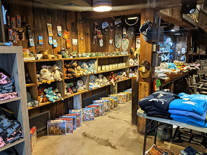 Souvenir heaven or Vermont's attic? This treasure trove of trinkets and treats ensures you'll take home more than just a maple-induced food coma.