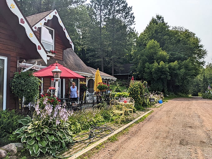 Quaint charm overload! This little shop looks like it jumped right out of a Hallmark movie set.