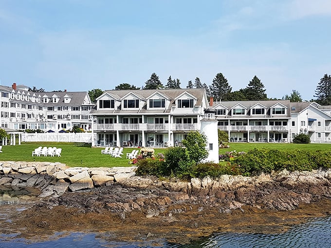 Ocean views, rocking chairs, and timeless elegance. The Colony Hotel is like a postcard from the past that you can actually visit.