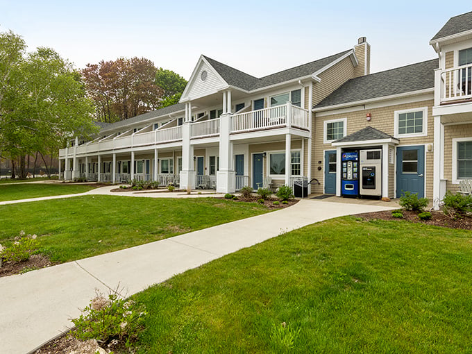 Ocean breezes and timeless elegance. The Bar Harbor Inn is like a warm hug from a very fancy, very old friend.