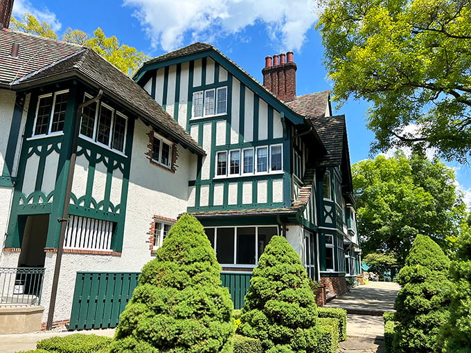 Cereal mogul's lakeside retreat: Where Tudor meets Frosted Flakes. Tony the Tiger would feel right at home in this grrreat mansion!