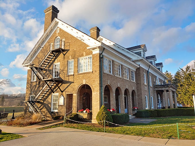 From hats to haute living: This Tudor-style stunner proves that sometimes, thinking with your head (gear) pays off!