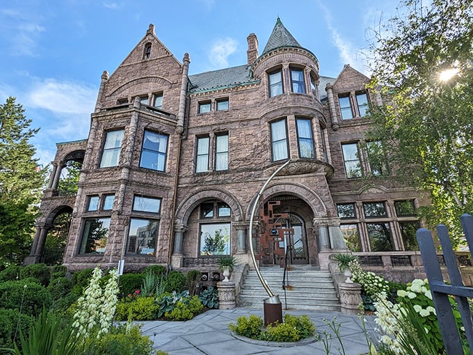 Stained glass and stone: This Detroit grande dame proves that sometimes, you can have your mansion and eat in it too.