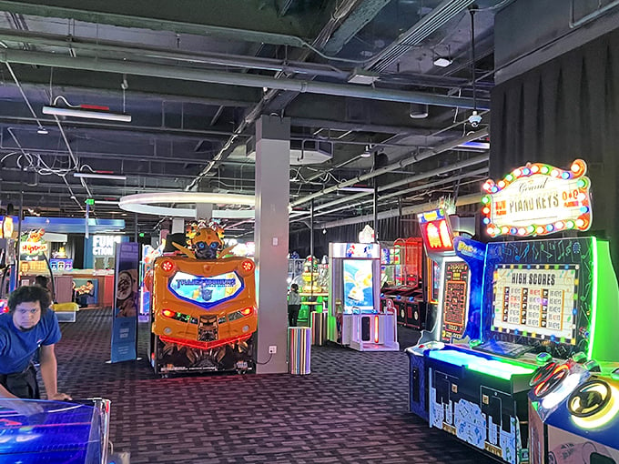 Dave & Buster's Edina: Welcome to the adult playground! It's like Chuck E. Cheese grew up, got a job, but kept its fun side.