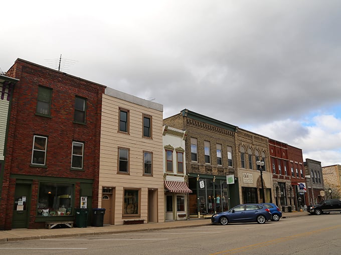 Step back in time! Princeton's charming downtown feels like a Norman Rockwell painting come to life, complete with old-fashioned soda fountains.