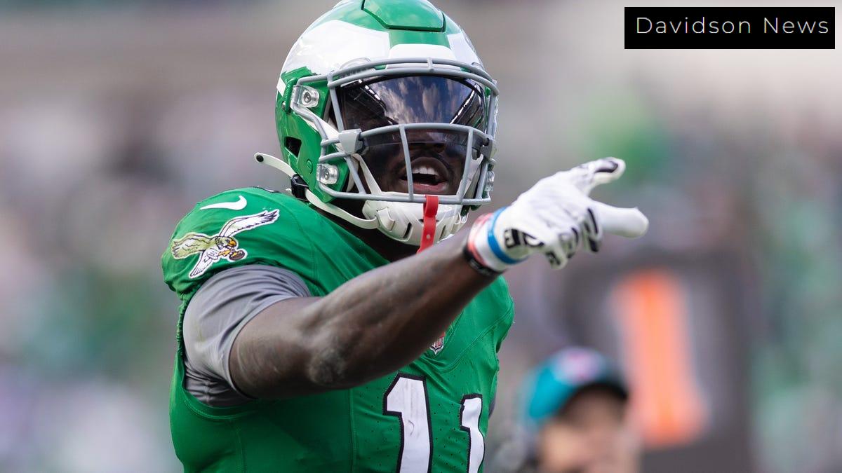 Eagles Star A.J. Brown Caught Reading on Sidelines During Playoff Victory