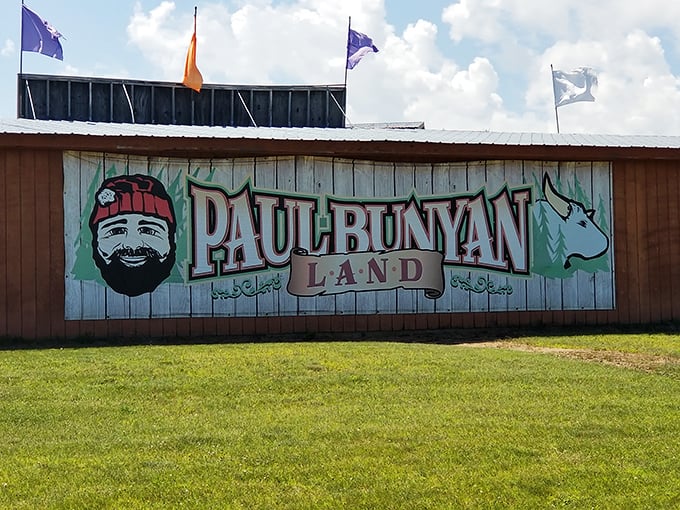 Paul Bunyan Land: Where folklore comes to life! It's like stepping into a tall tale, complete with a chatty giant and his blue bovine buddy.